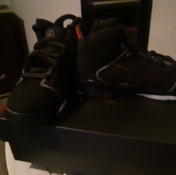 Shoes - Picture 2 of 2